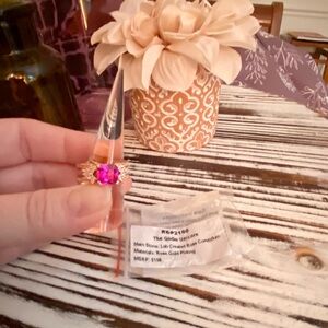 Gogo Unicorn. Soooo pretty! 🩷🩷🩷🩷